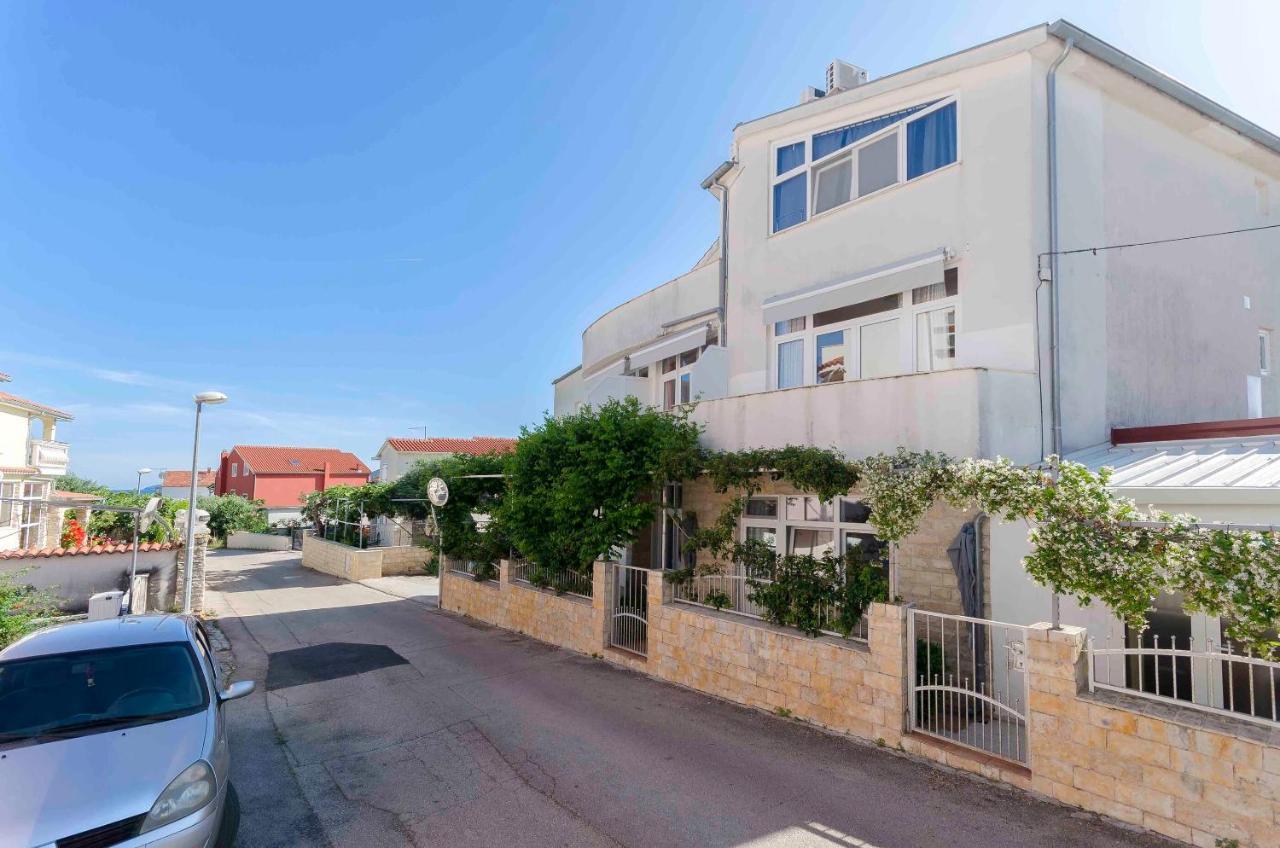 Apartments Zanze Vodice Luaran gambar