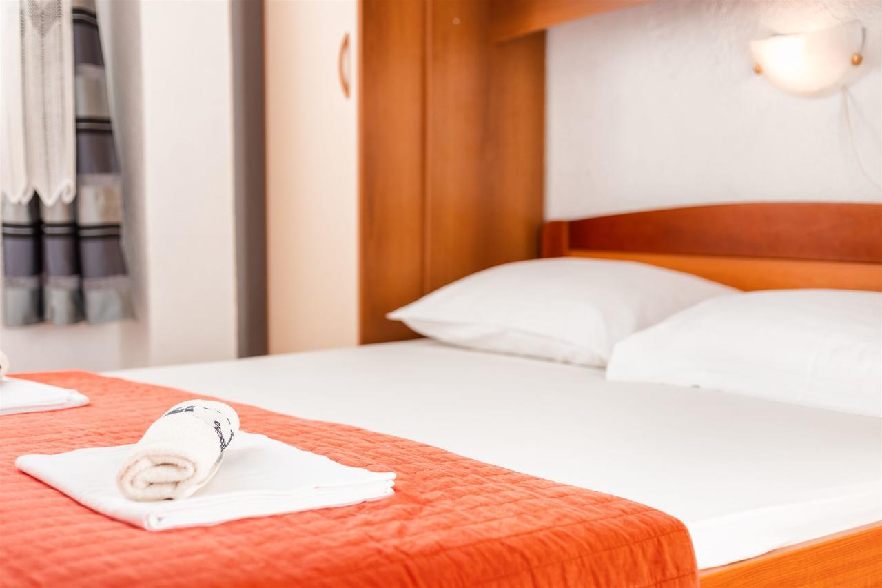 Apartments Zanze Vodice Luaran gambar