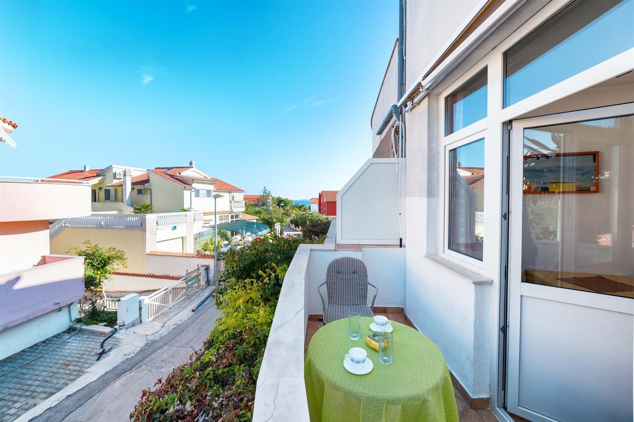Apartments Zanze Vodice Luaran gambar