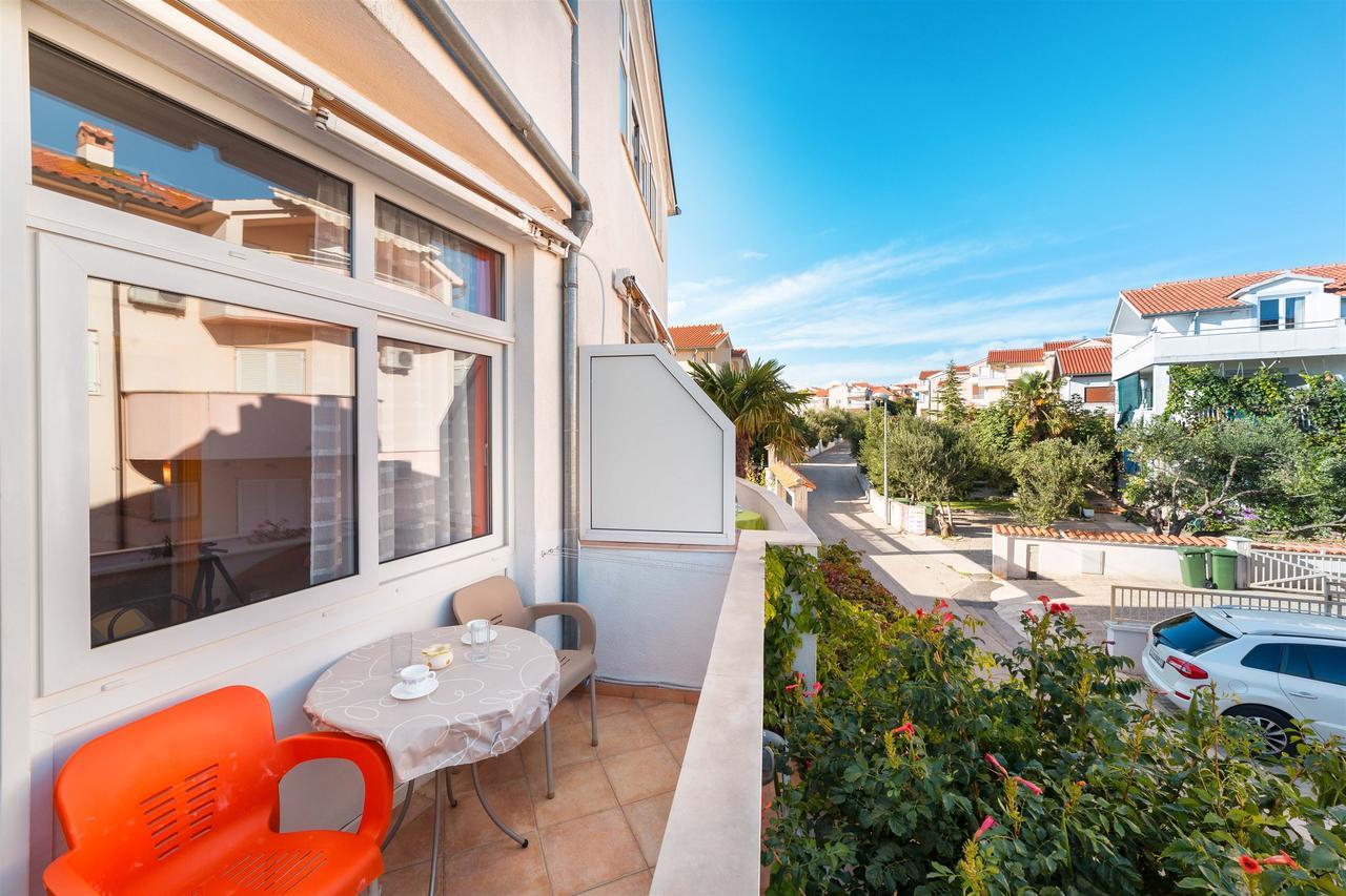 Apartments Zanze Vodice Luaran gambar