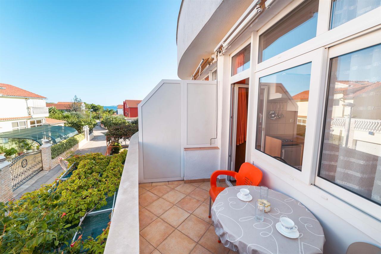 Apartments Zanze Vodice Luaran gambar